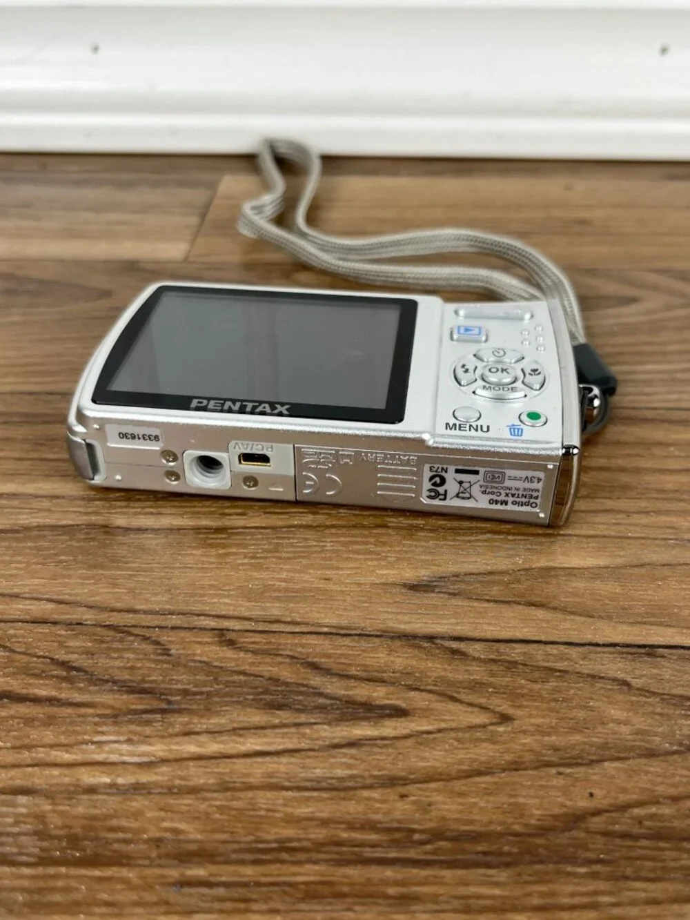 Pentax Optio M40 8.0MP Digital Camera Silver W Case READ